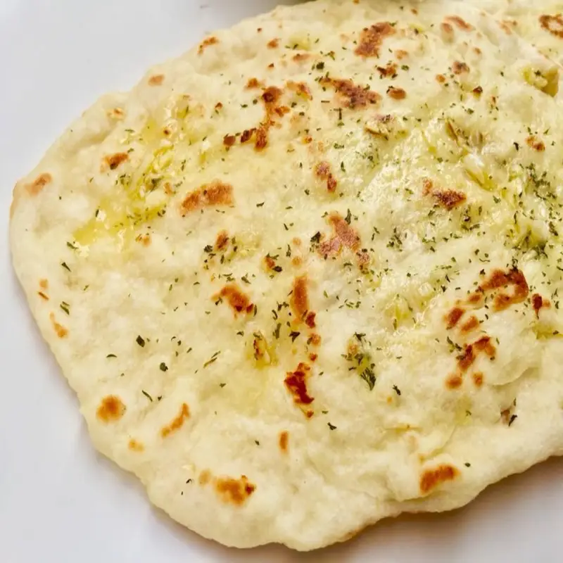 ROTI NAAN BAWANG (GARLIC NAAN) 